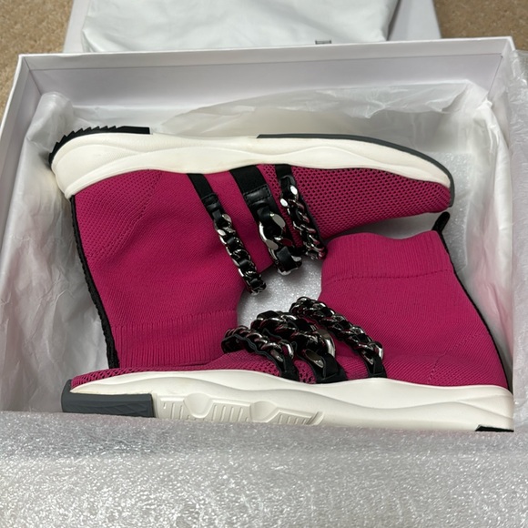 Balmain Shoes - Balmain Paris Slip on Sneakers - NWT